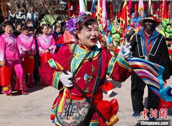 图为慕容古寨祭酒典现场。陈宗淇 摄